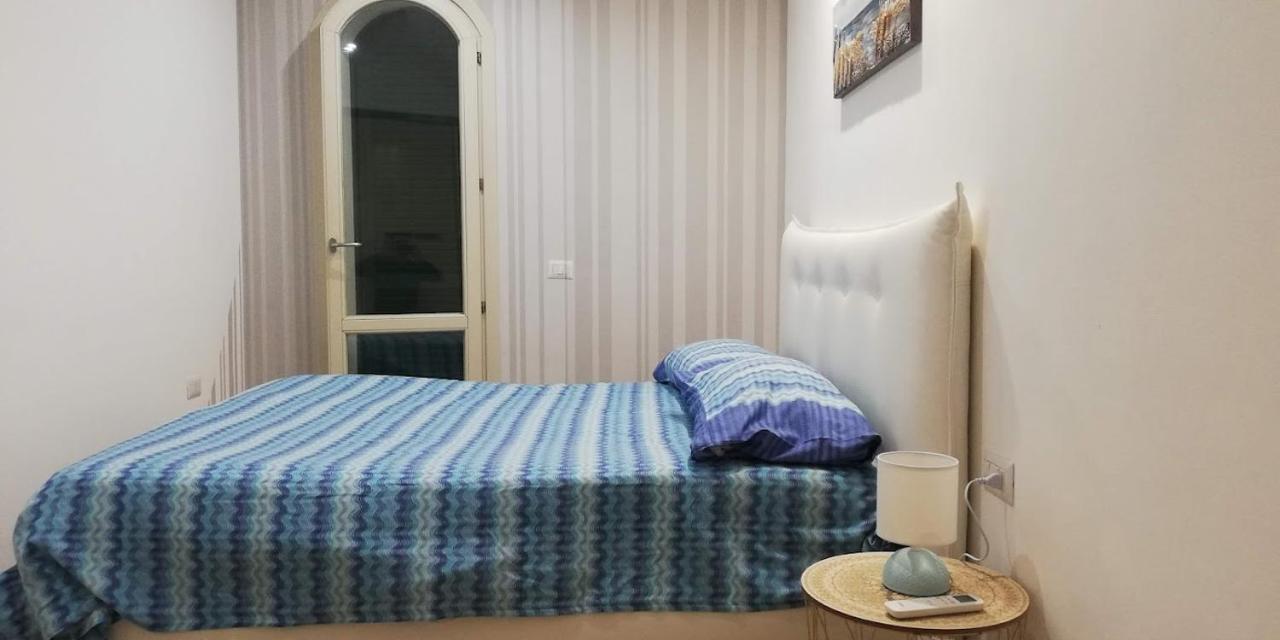 Residenza Anna Maria Apartment โครโตเน ภายนอก รูปภาพ